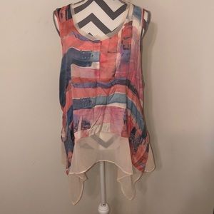 Simply Vera bright tank w/handkerchief hem